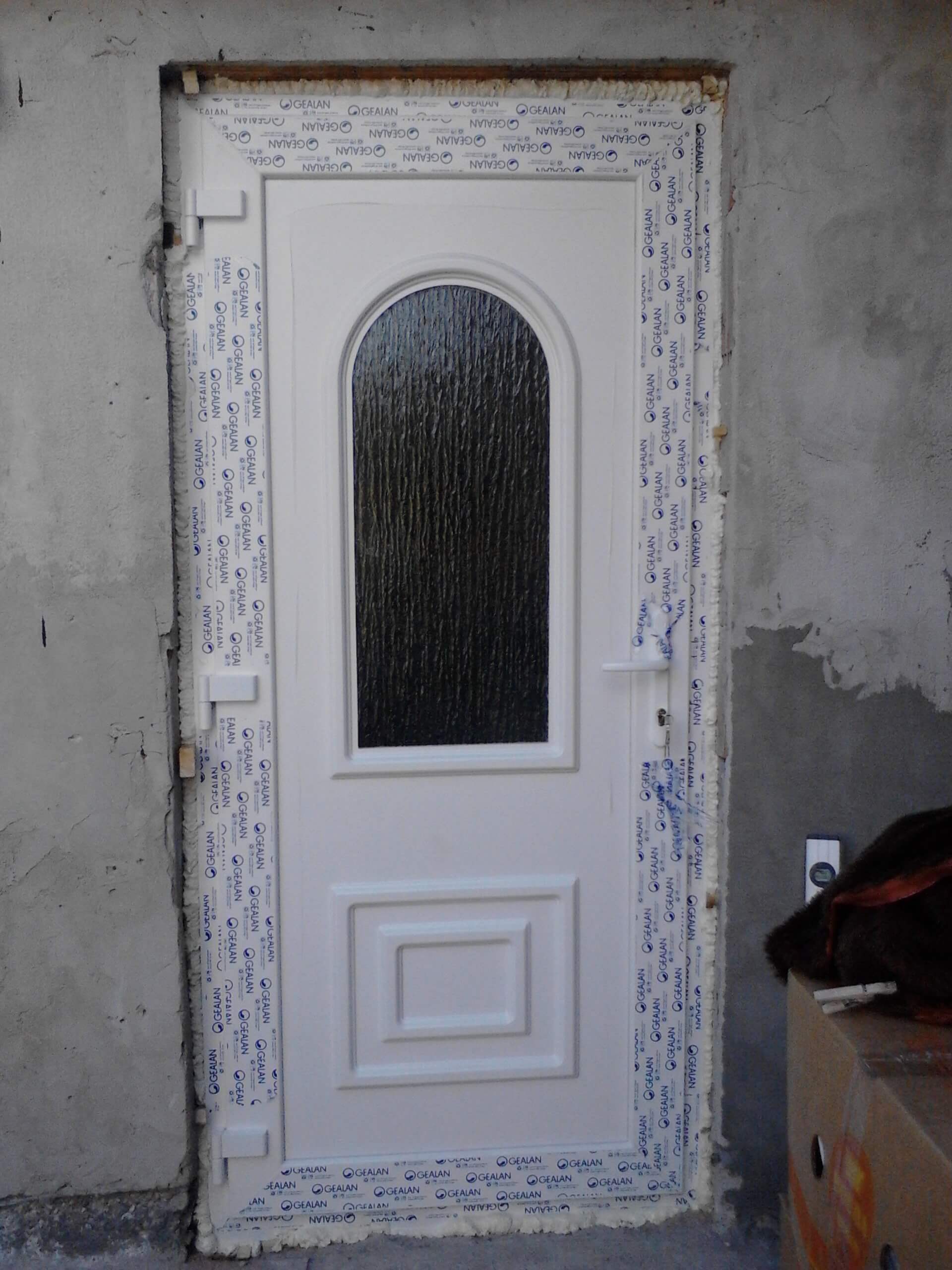 Klasszikus fehér ajtó"